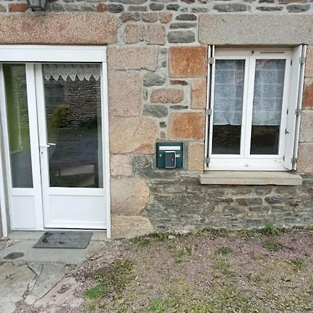 Maison Manta Courtils Exterior photo